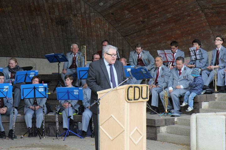 Bernd Jansen während seiner Rede zum Tag der deutschen Einheit