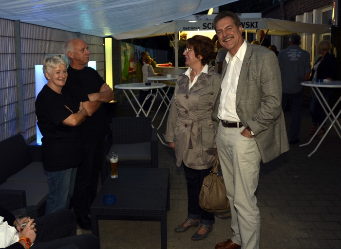 Wolfgang und Gabi Jungnitsch im Gespräch mit Sibille und Norbert Krämer Foto: Toni Stumpf