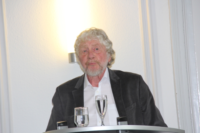 Professor Dieter Crumbiegel Foto: Walter Junker